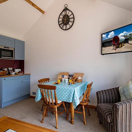 ฟาร์มเบลีย์ส Bed & Breakfast Kings Walden ภายนอก รูปภาพ