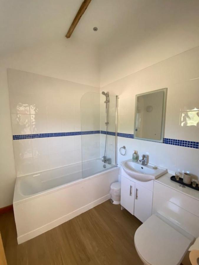 ฟาร์มเบลีย์ส Bed & Breakfast Kings Walden ภายนอก รูปภาพ